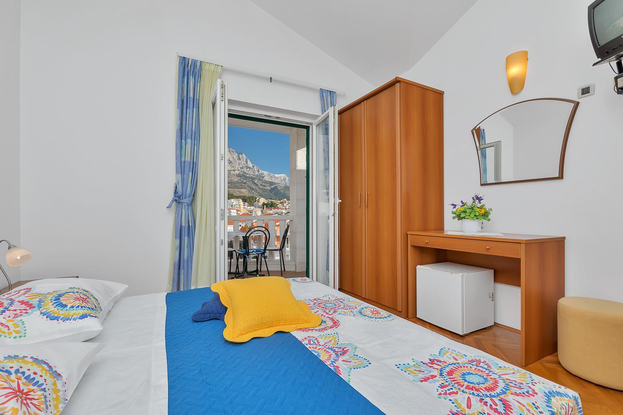 Guest House Villa Ana Baska Voda Exterior photo
